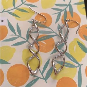 Wavy sterling silver earrings